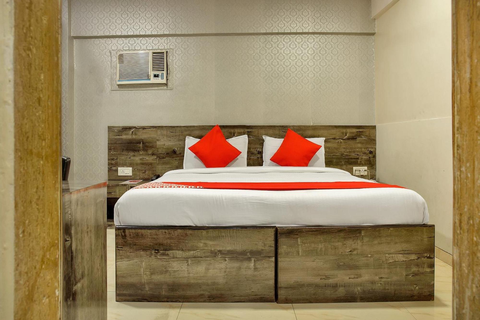 Hotel O Rana Residency Near Western Express Highway Metro Station Mumbai Exterior foto