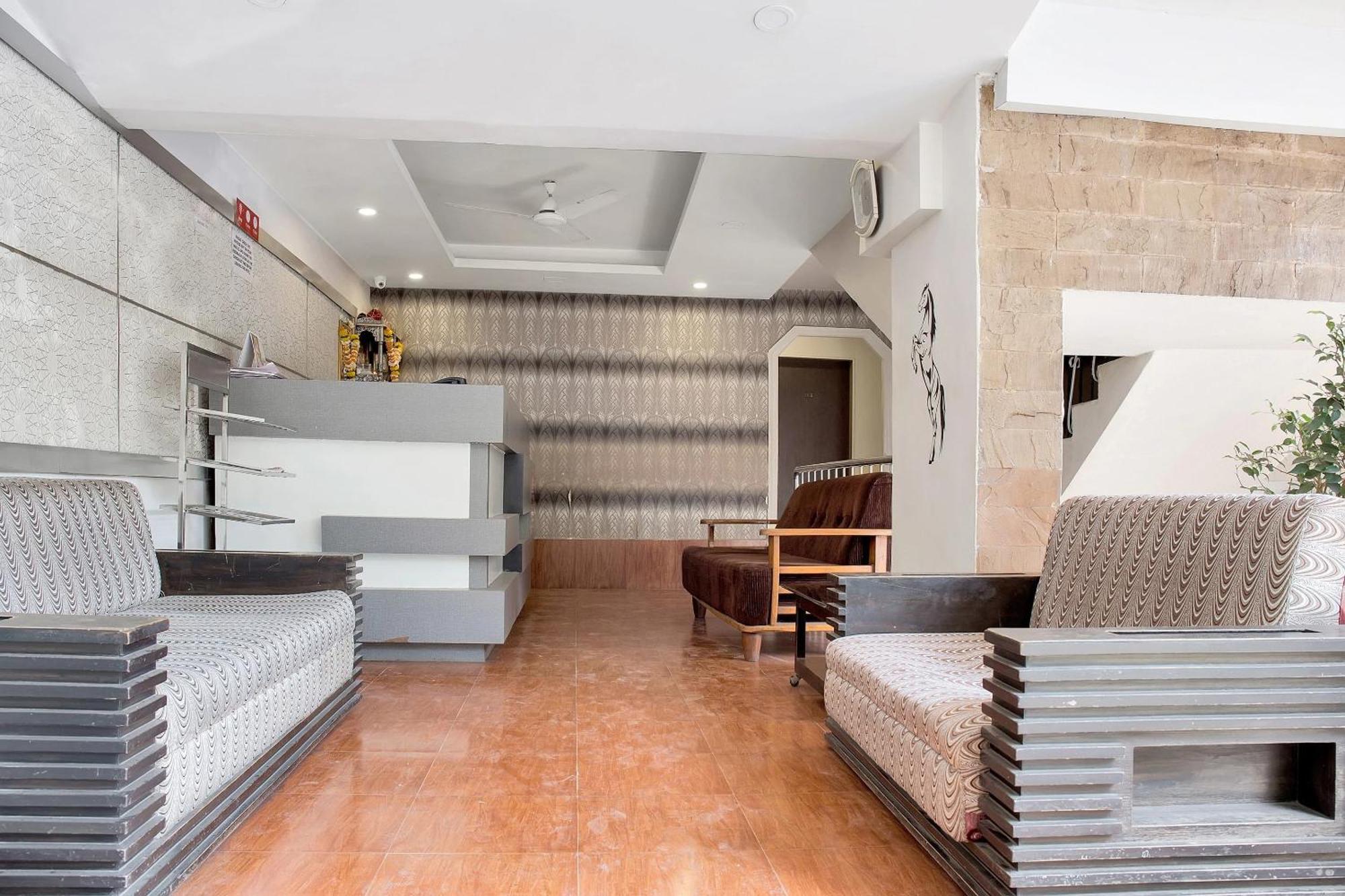 Hotel O Rana Residency Near Western Express Highway Metro Station Mumbai Exterior foto
