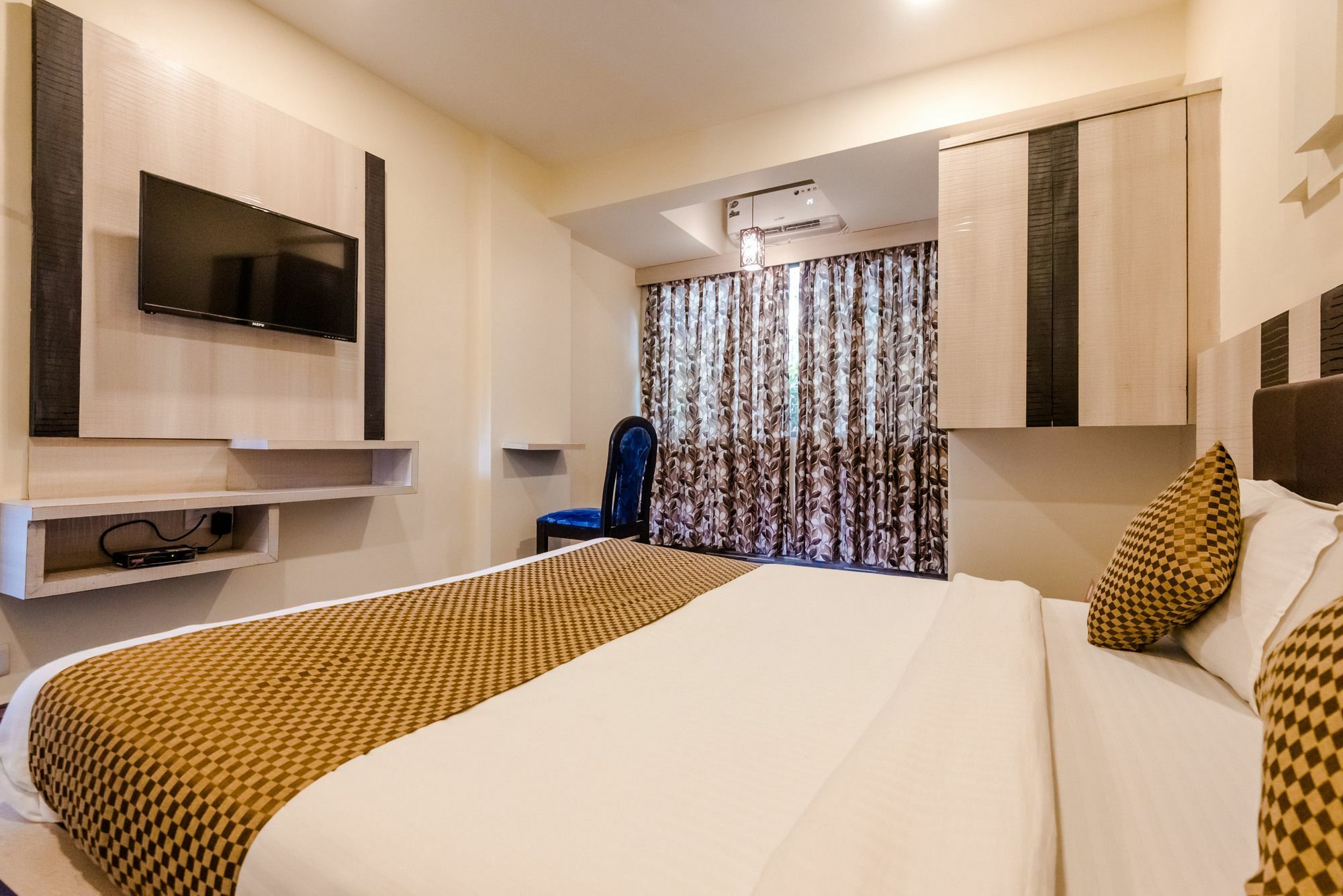 Hotel O Rana Residency Near Western Express Highway Metro Station Mumbai Exterior foto