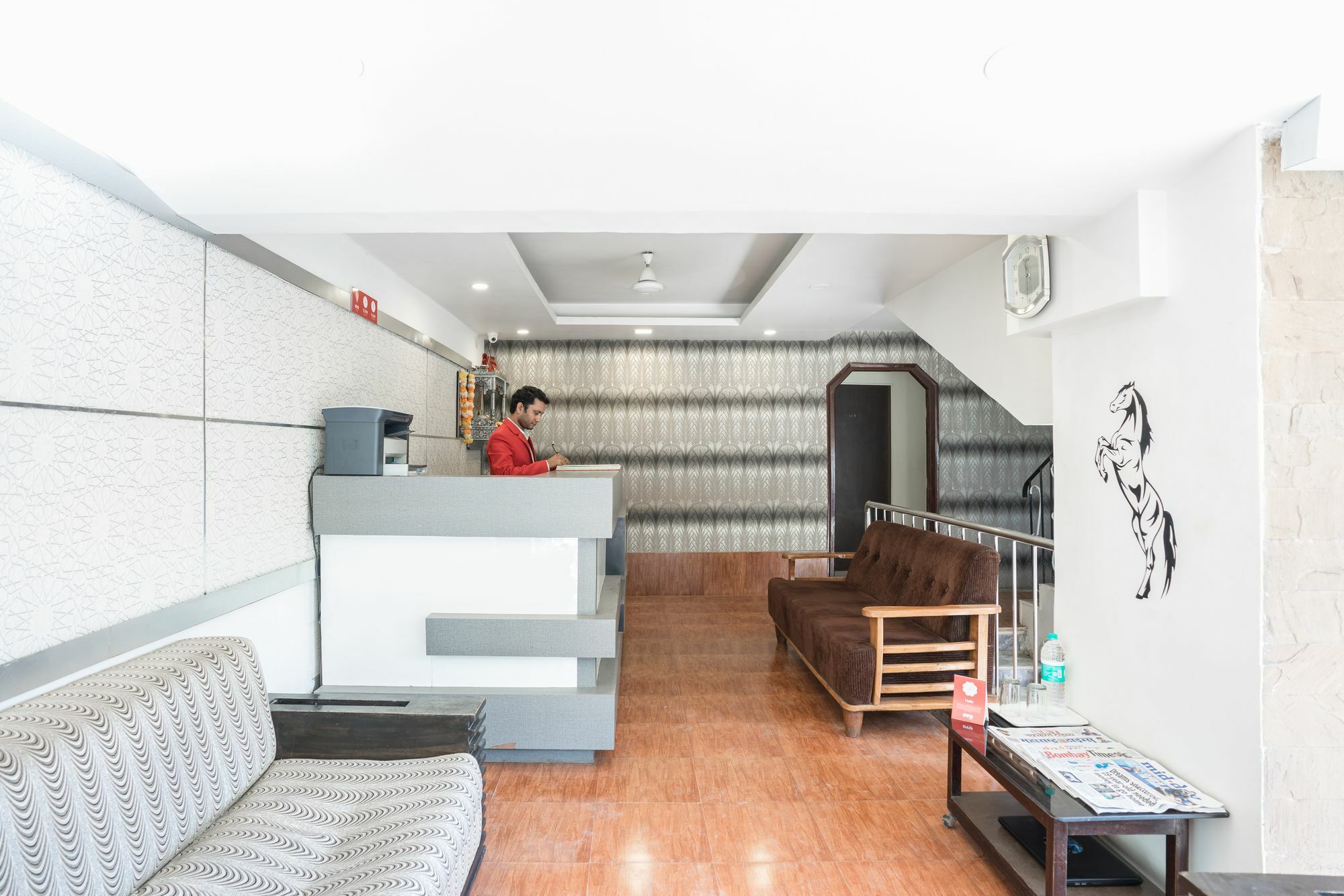 Hotel O Rana Residency Near Western Express Highway Metro Station Mumbai Exterior foto