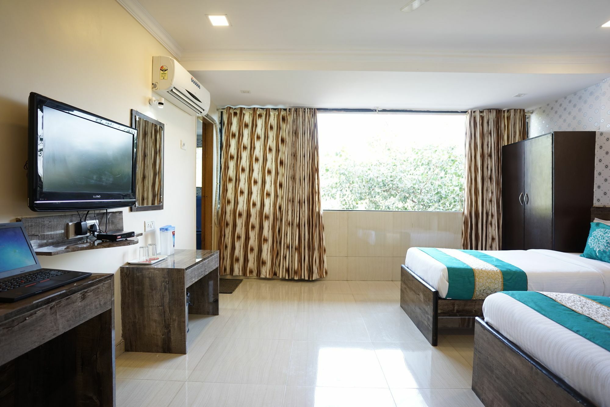 Hotel O Rana Residency Near Western Express Highway Metro Station Mumbai Exterior foto